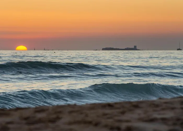 ホテル Novomar 2*